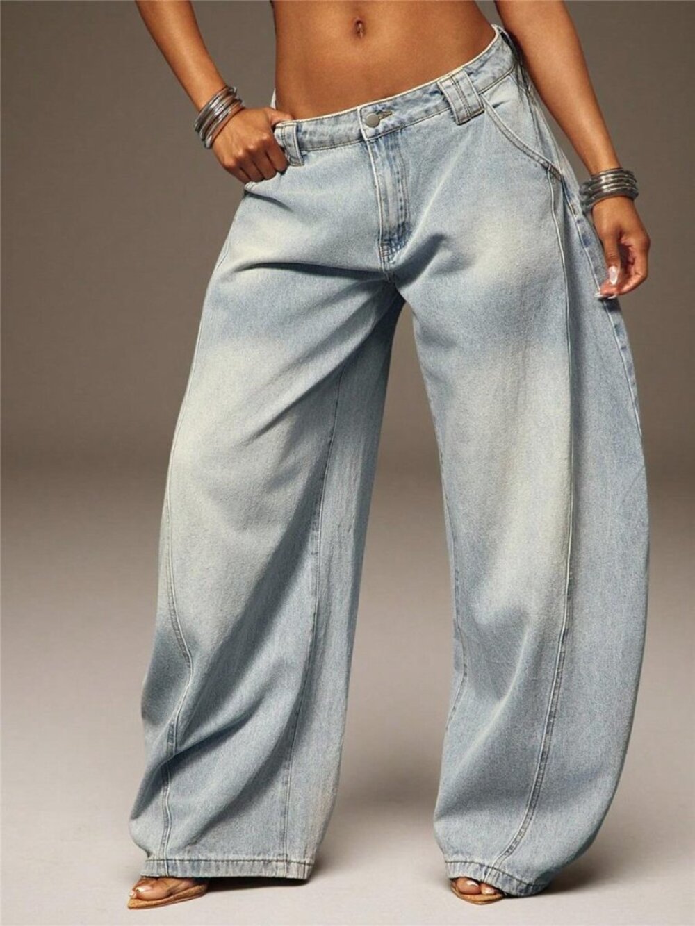Washed Wide Leg Jeans - Picture 2 of 6